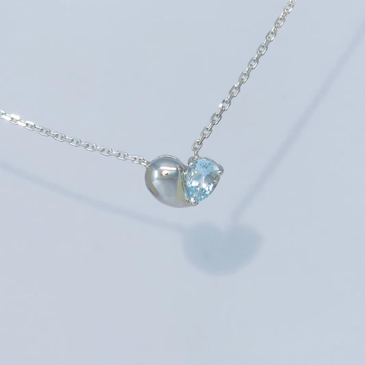 Heartily Pendant Necklace - 18K White Gold Aquamarine