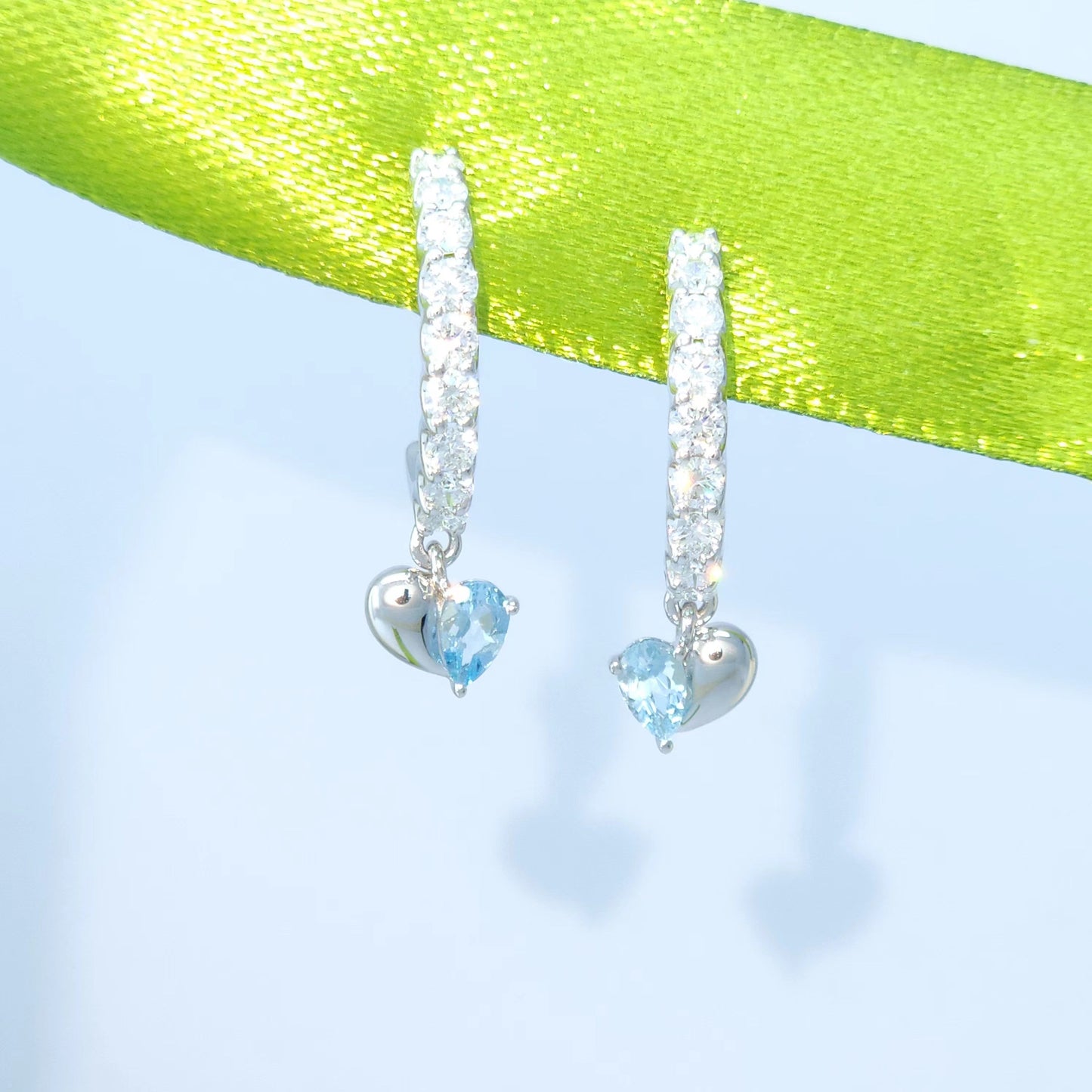 Heartily Earrings - 18K White Gold Diamonds & Aquamarine